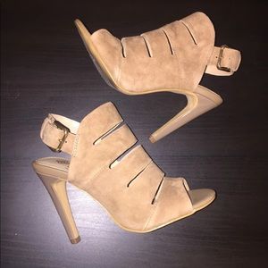 Isola Barbara Suede Tan Heels